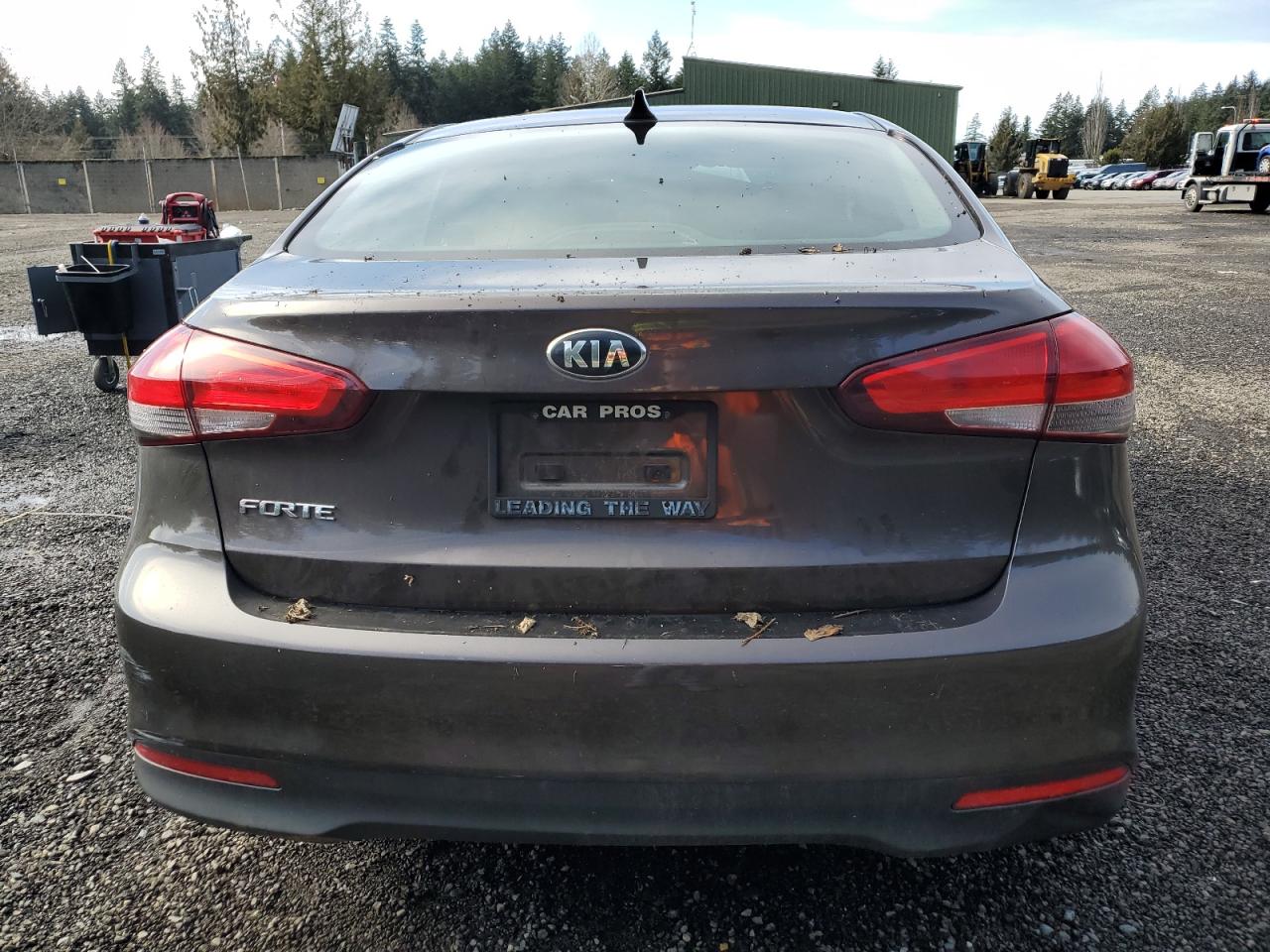 2017 Kia Forte - Image 6