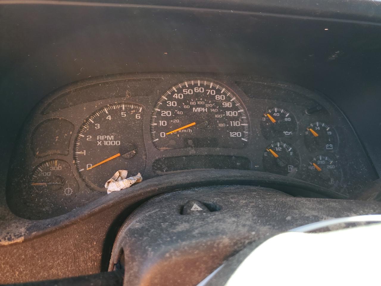2003 Chevrolet Silverado - Image 9