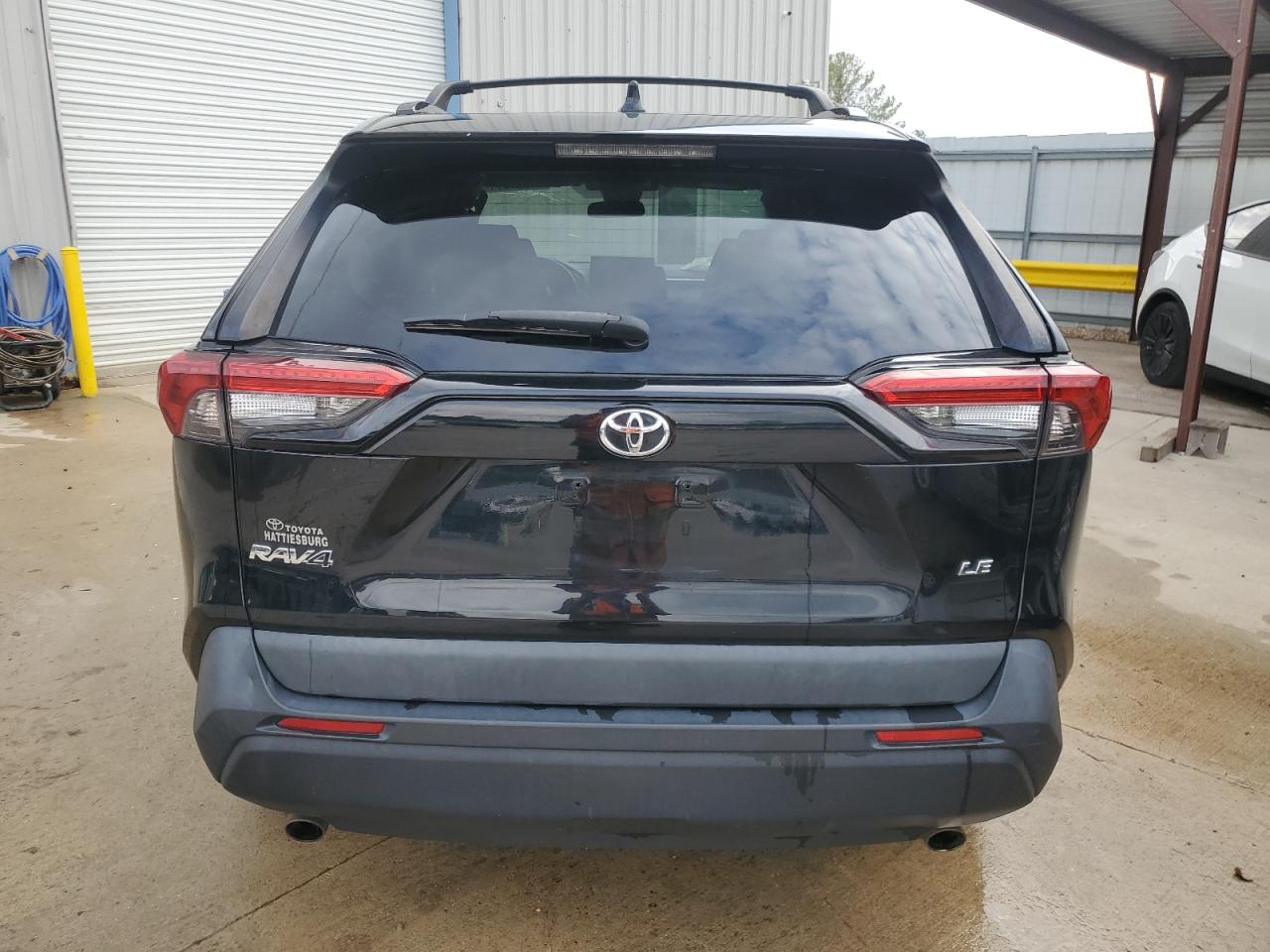 2019 Toyota RAV 4 - Image 6