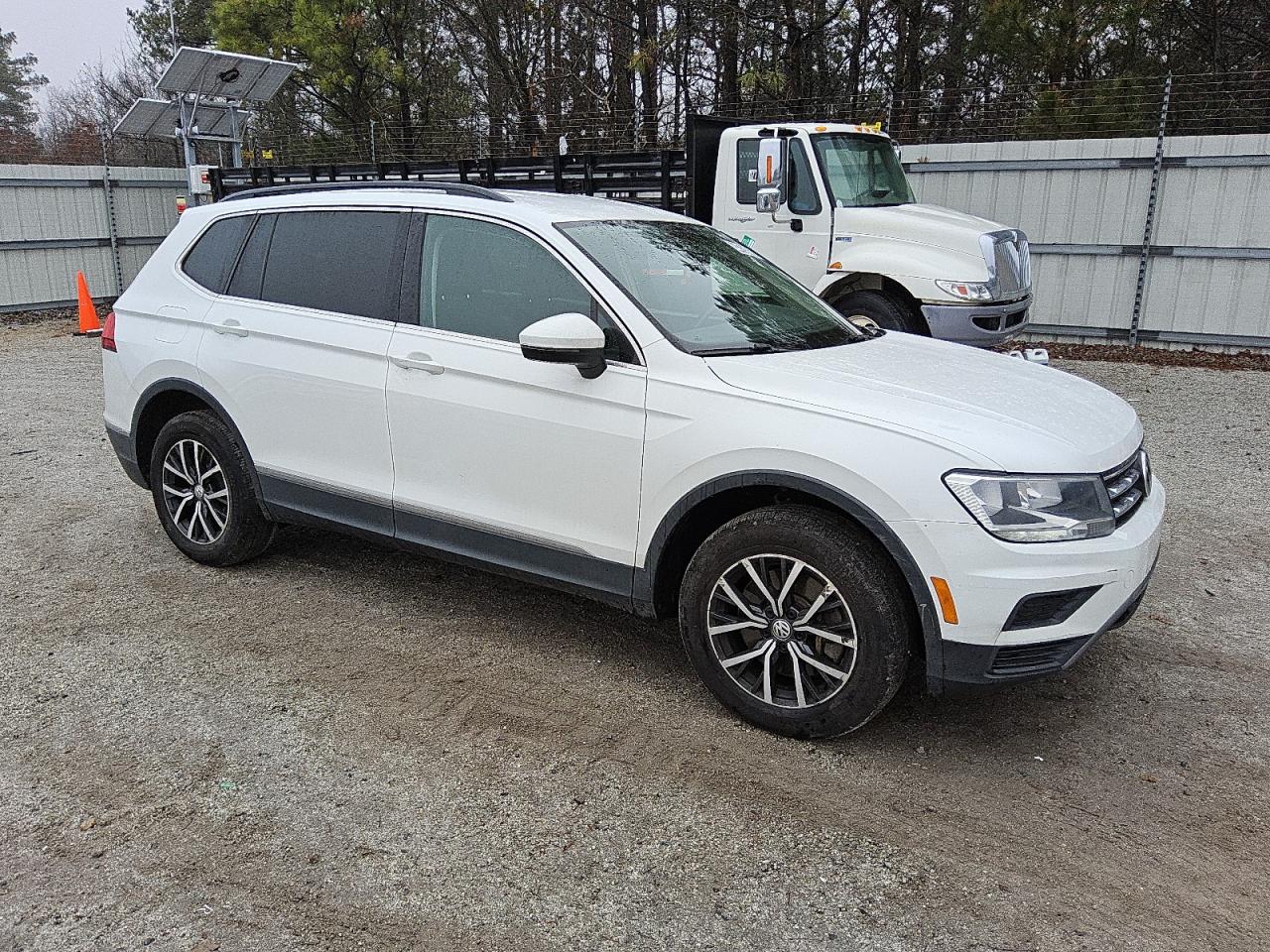 2020 Volkswagen Tiguan - Image 4