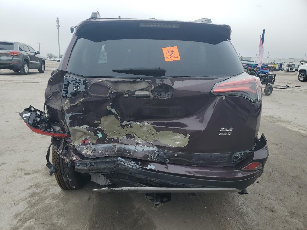 2017 Toyota RAV 4 - Image 6