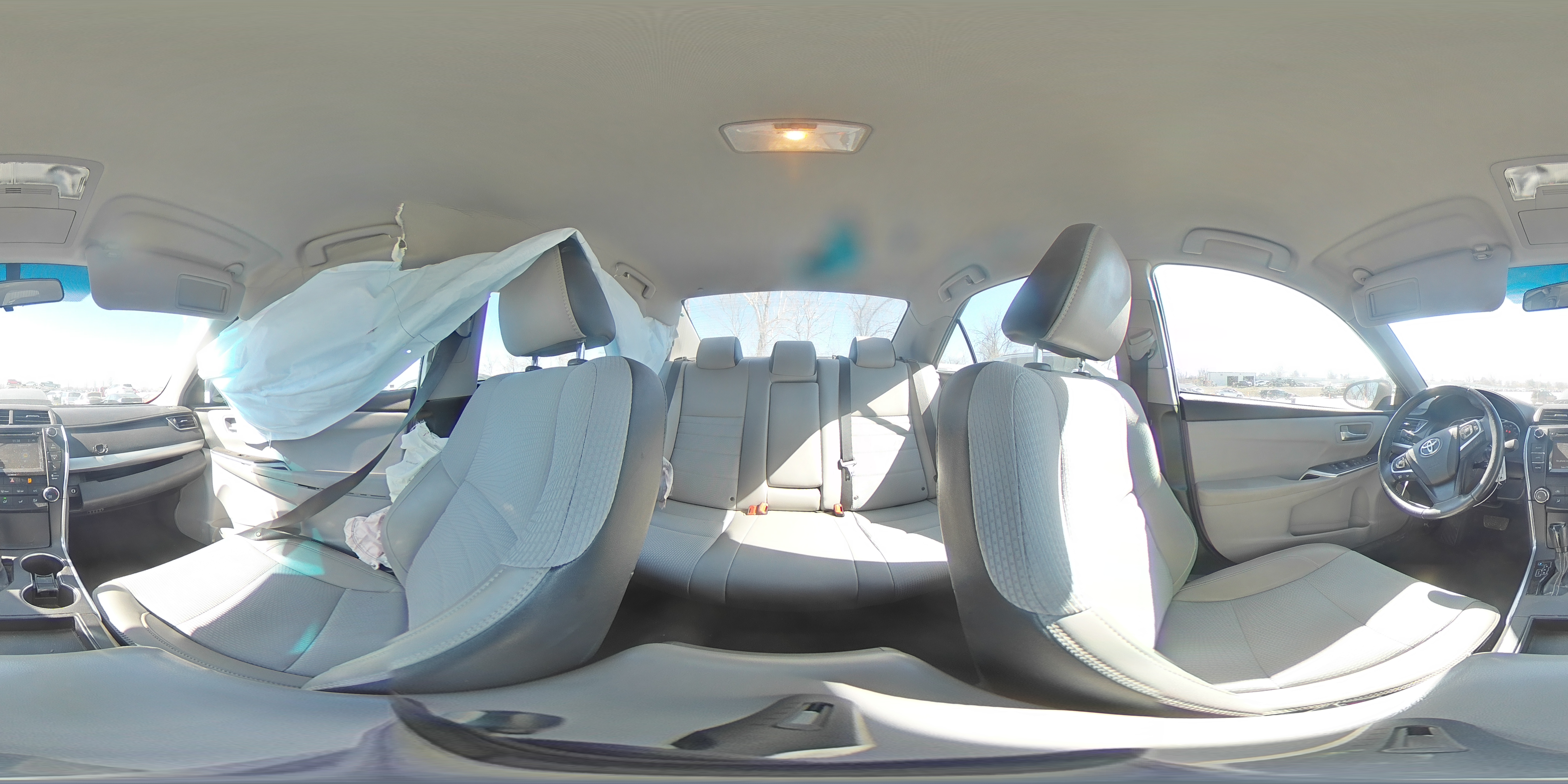 2017 Toyota Camry - Image 13