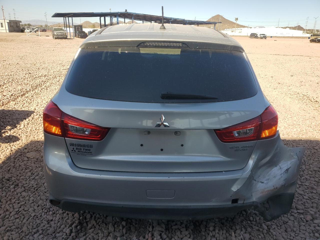 2013 Mitsubishi Outlander - Image 6