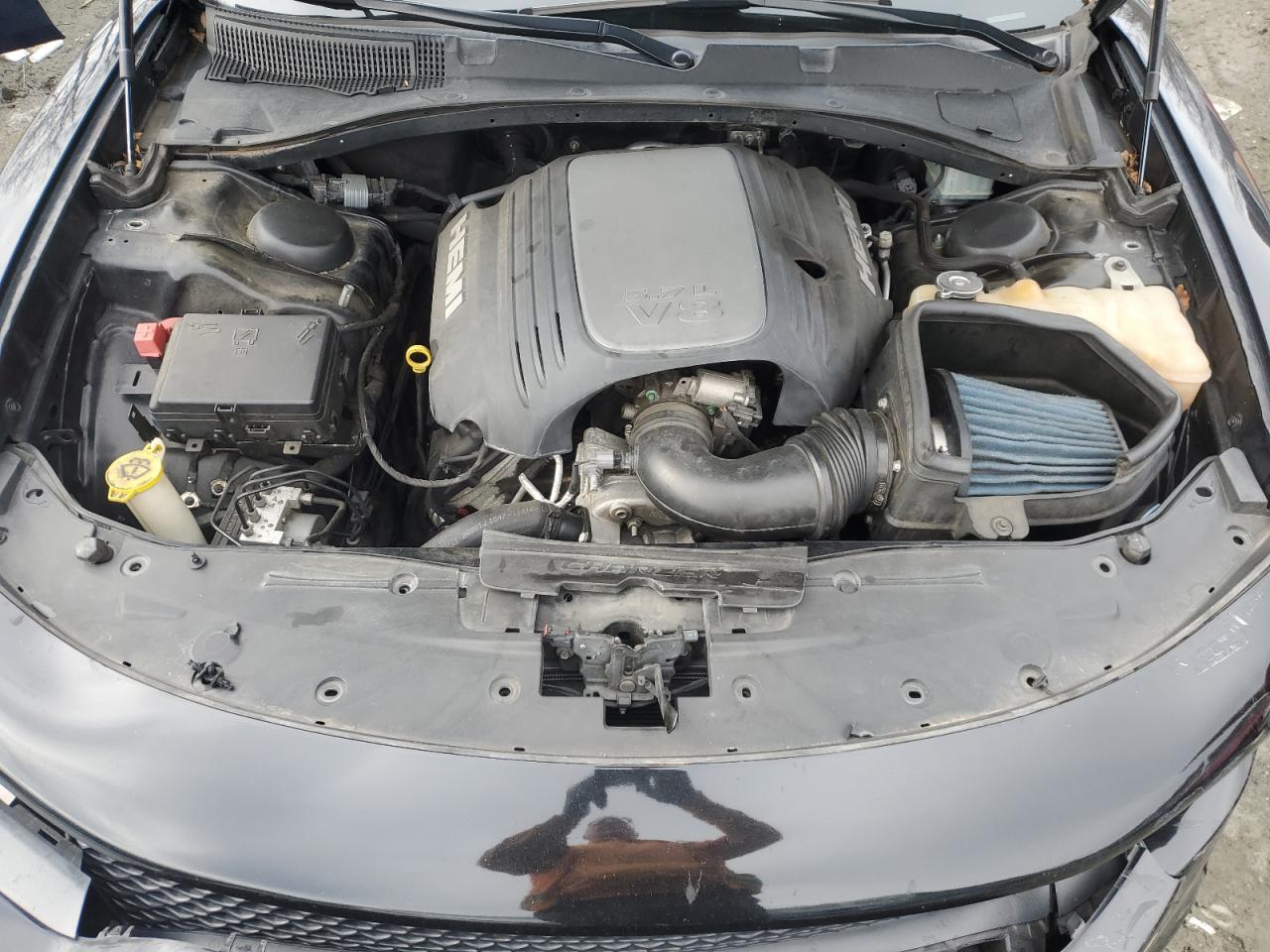 2017 Dodge Charger - Image 13