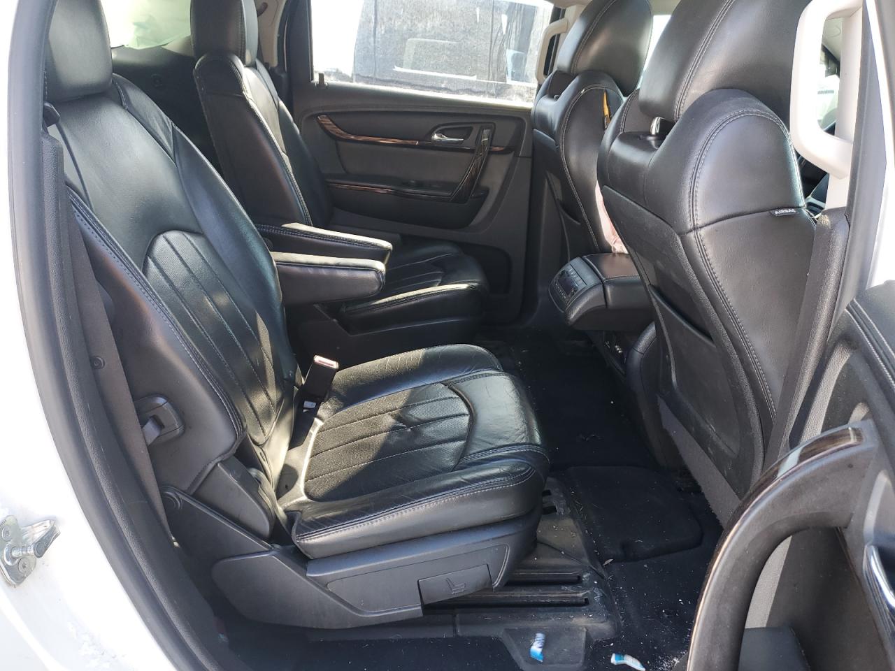 2013 GMC Acadia - Image 11