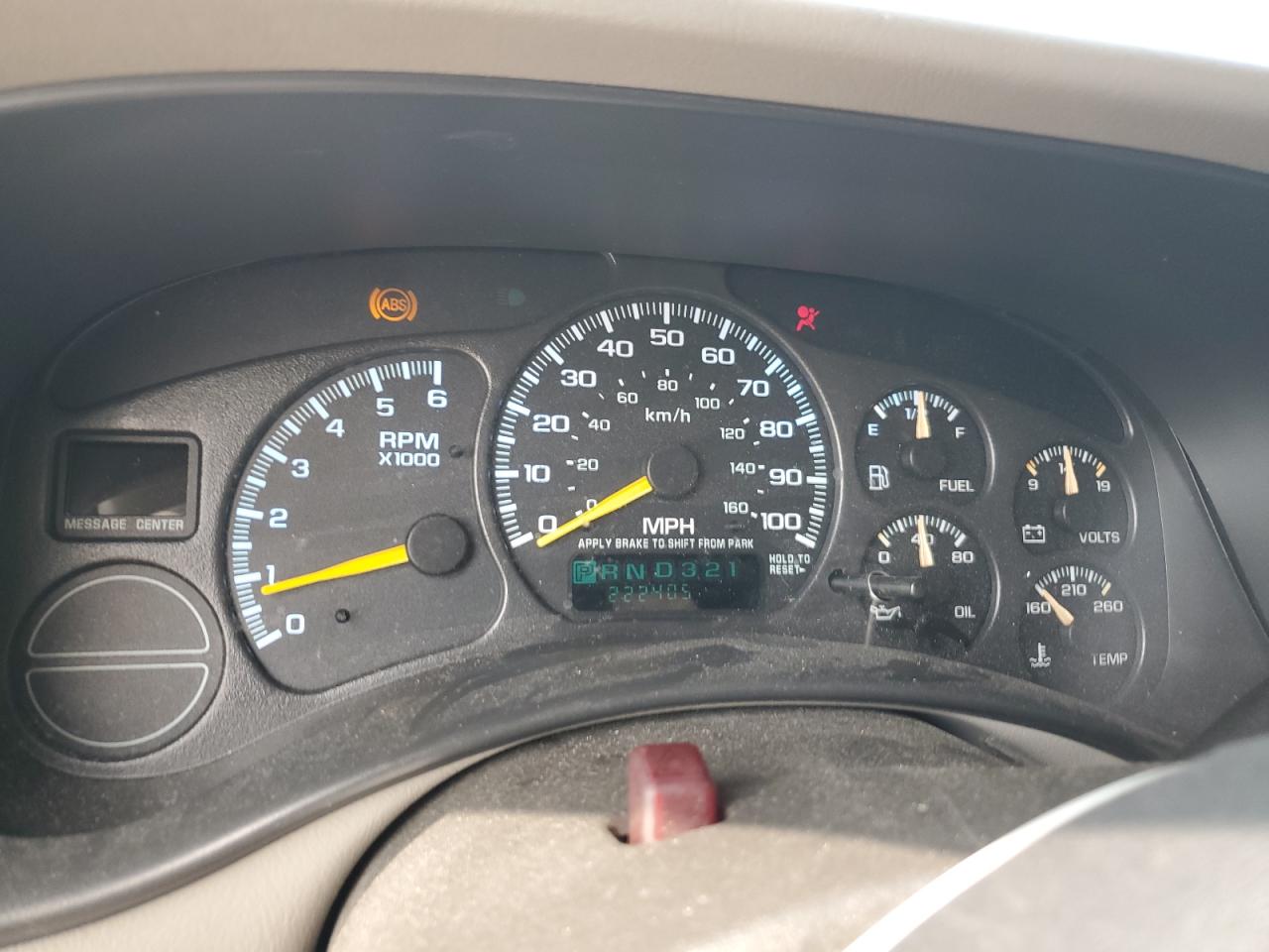2000 Chevrolet Silverado - Image 9