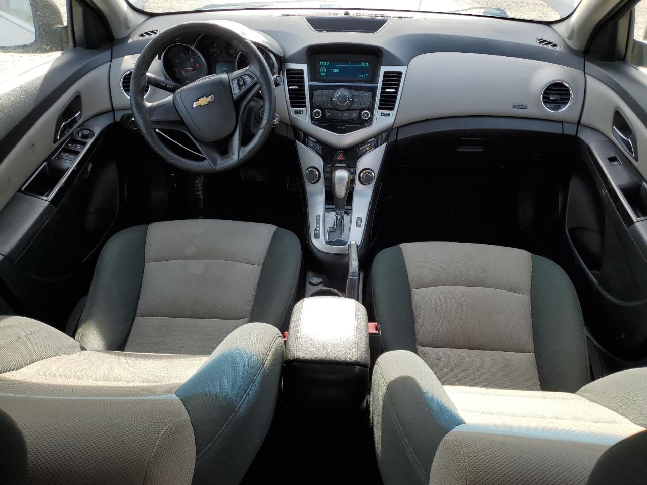 2012 Chevrolet Cruze - Image 8