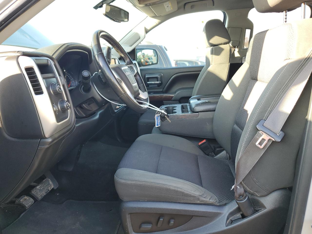 2014 GMC Sierra - Image 7