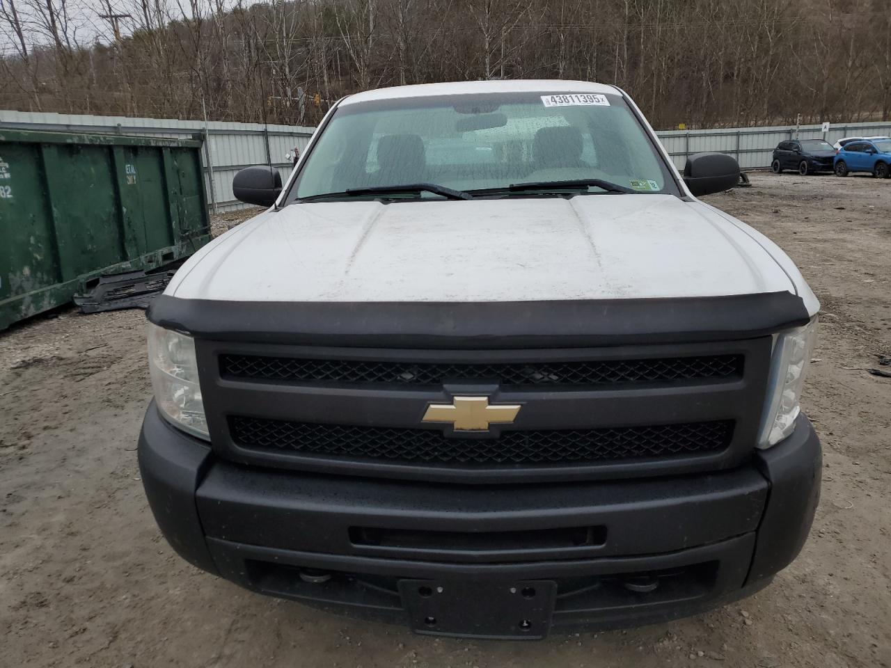 2011 Chevrolet Silverado - Image 5
