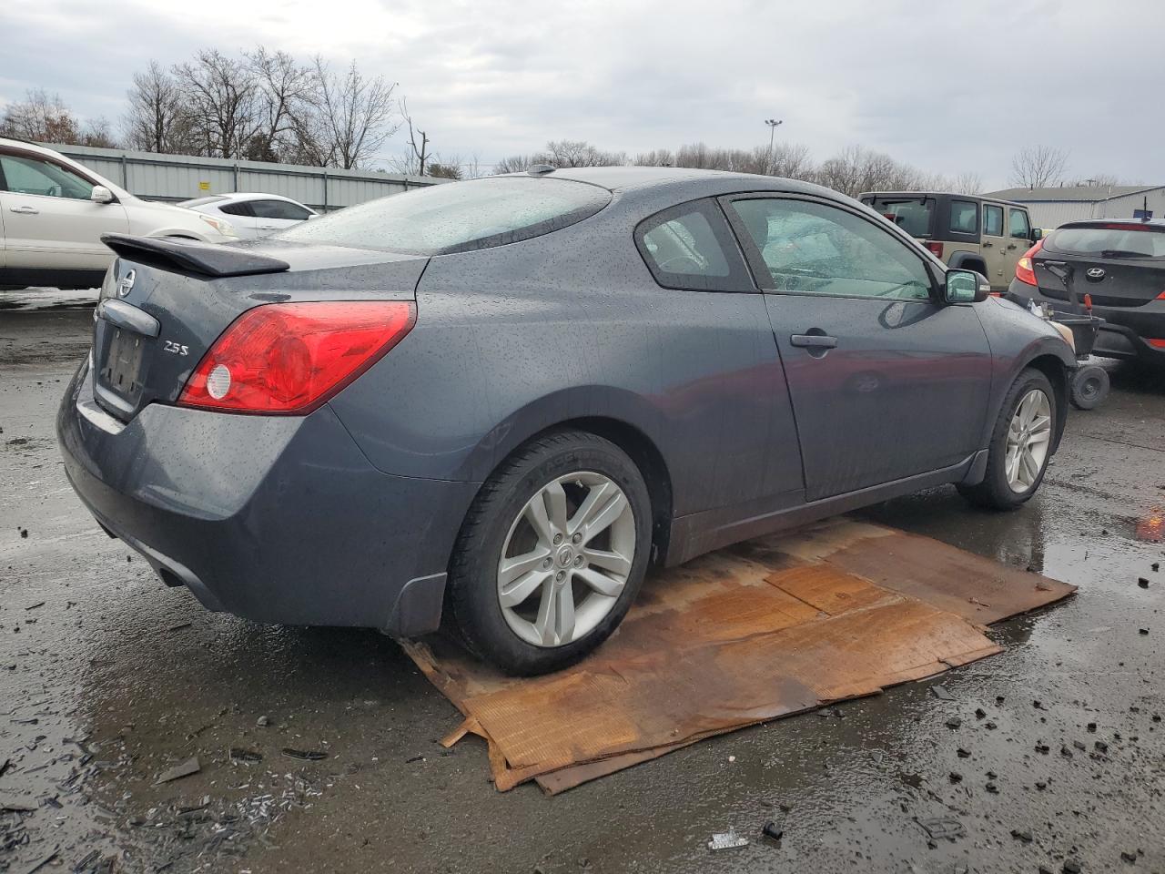 2011 Nissan Altima - Image 3