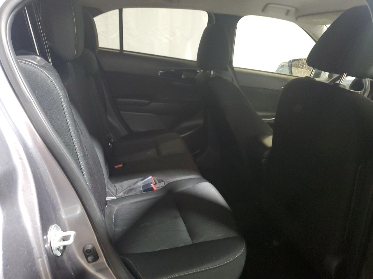 2019 Mitsubishi Eclipse - Image 11