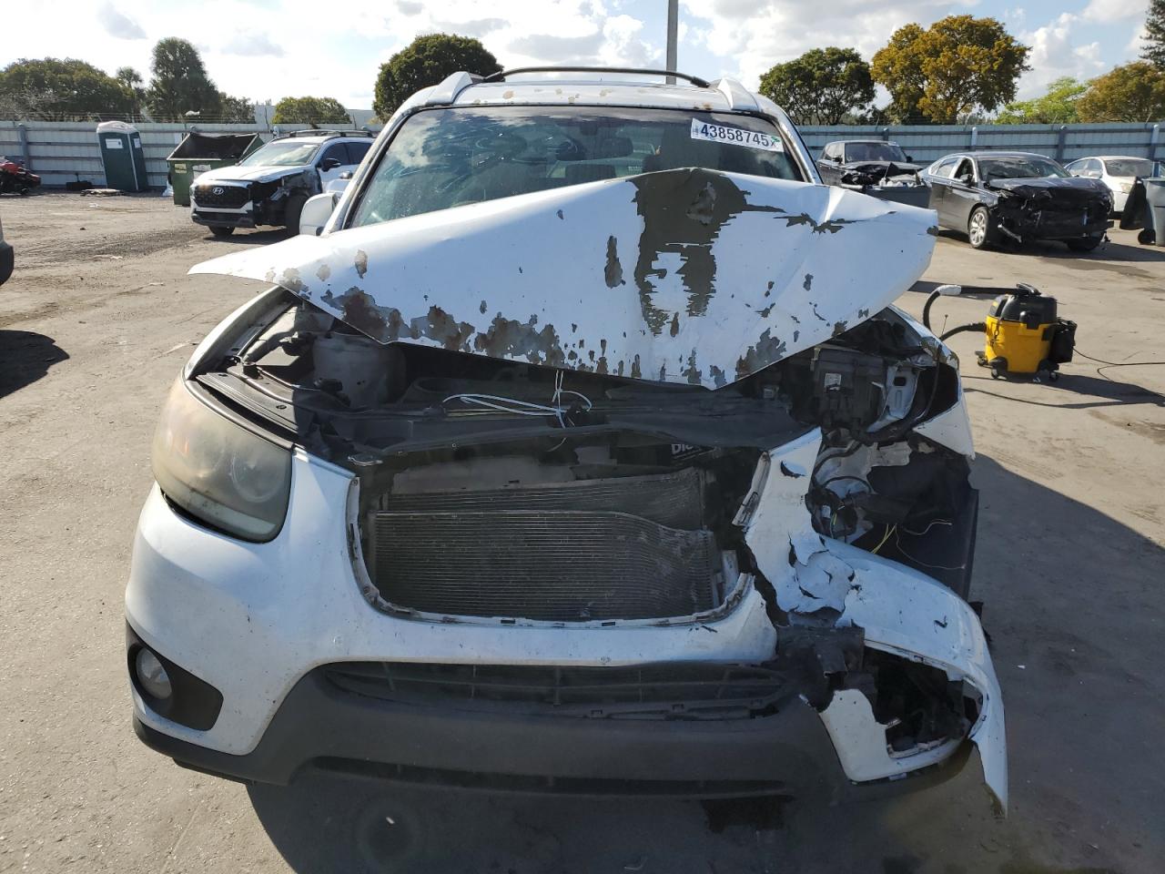 2012 Hyundai Santa Fe - Image 5