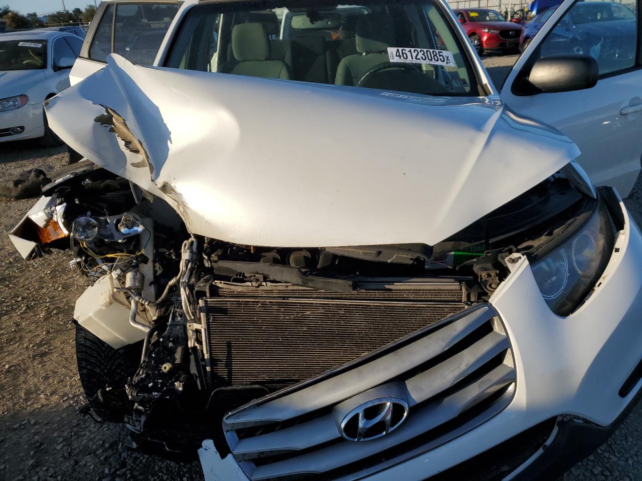 2012 Hyundai Santa Fe - Image 12