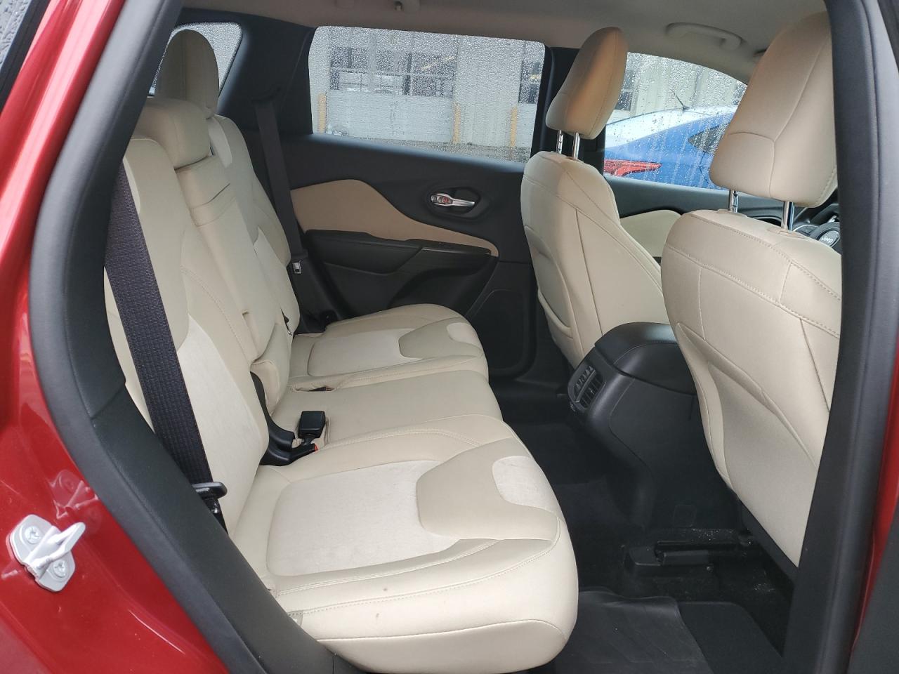 2015 Jeep Grand Cherokee - Image 11