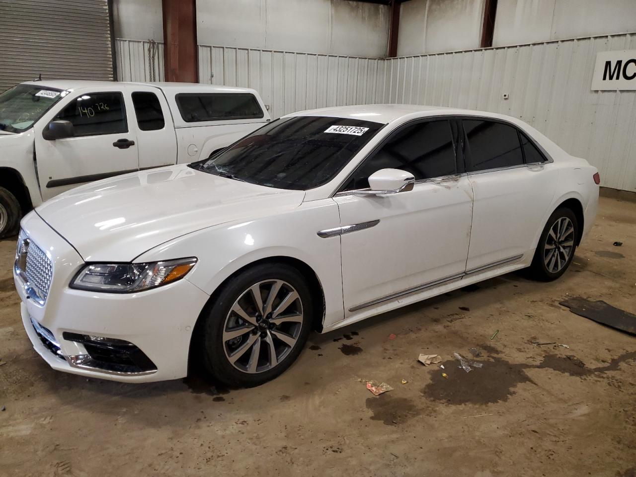 2017 Lincoln Continental - Image 1