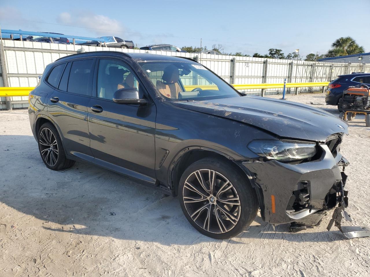 2022 BMW X3 - Image 4