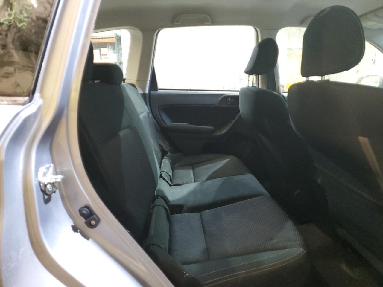 2017 Subaru Forester - Image 11