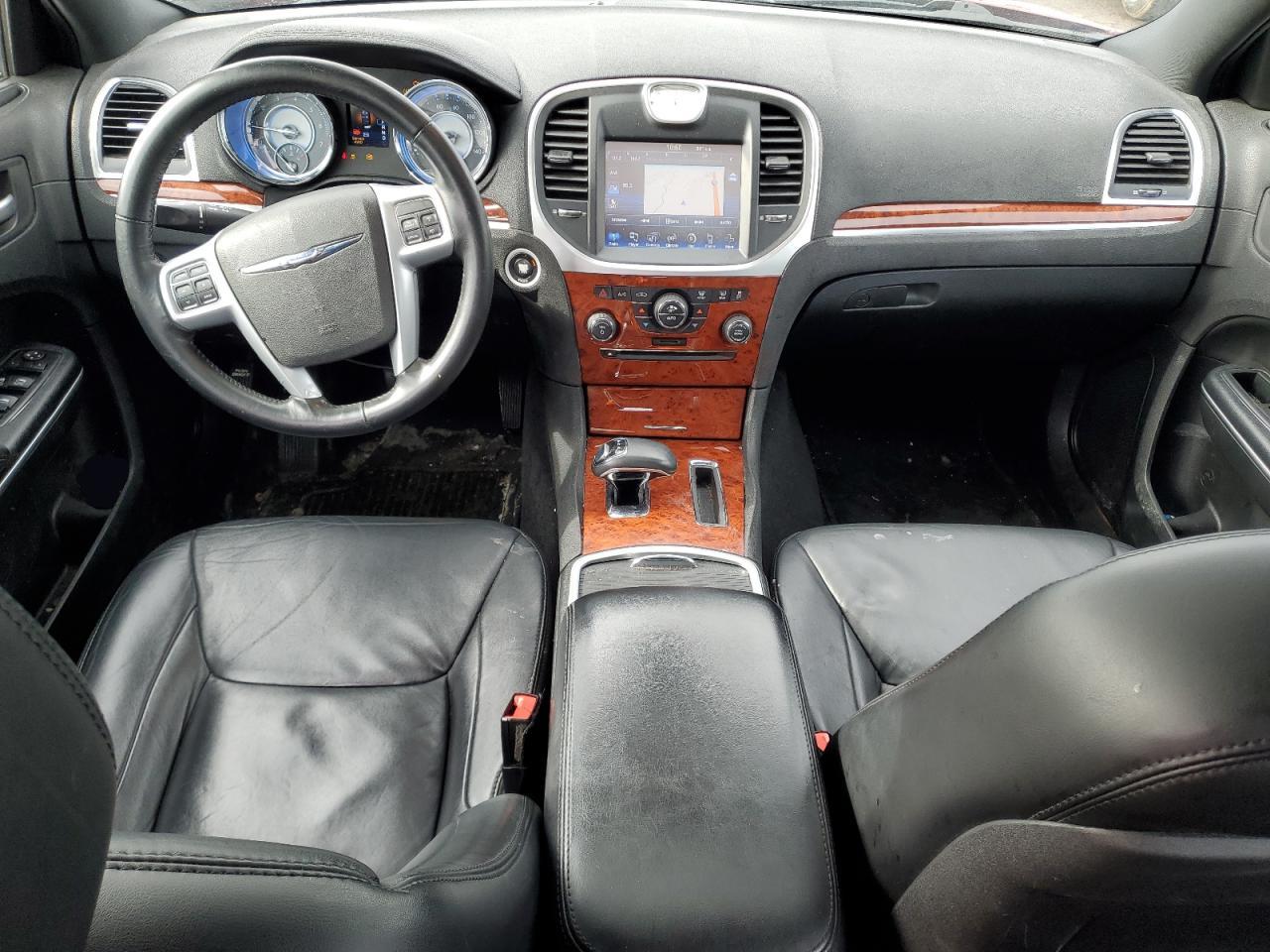 2014 Chrysler 300 - Image 8