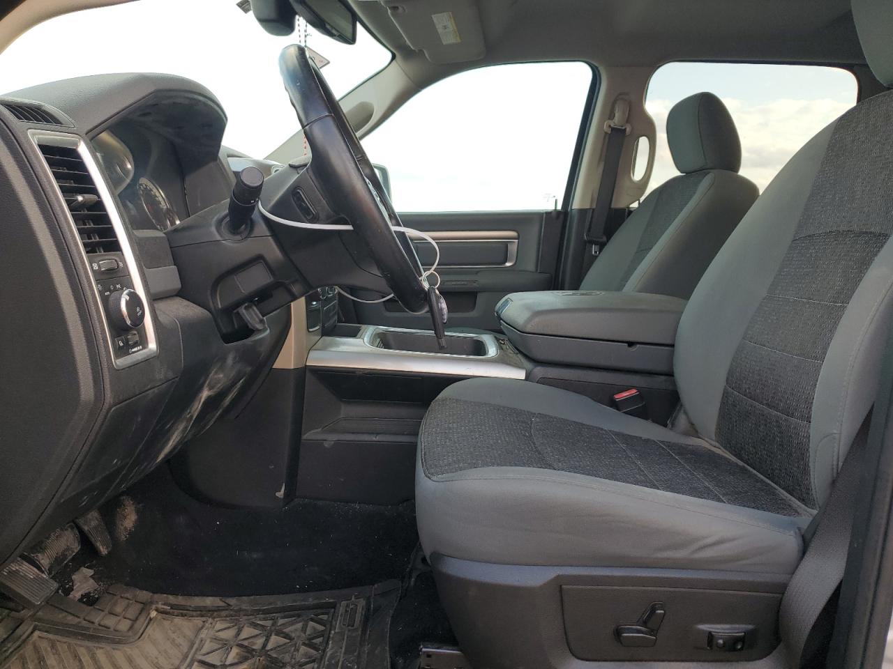 2018 RAM 1500 - Image 7