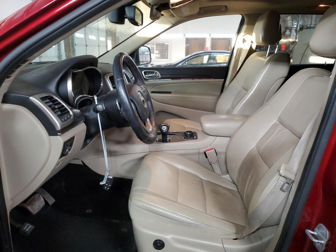 2014 Jeep Grand Cherokee - Image 7