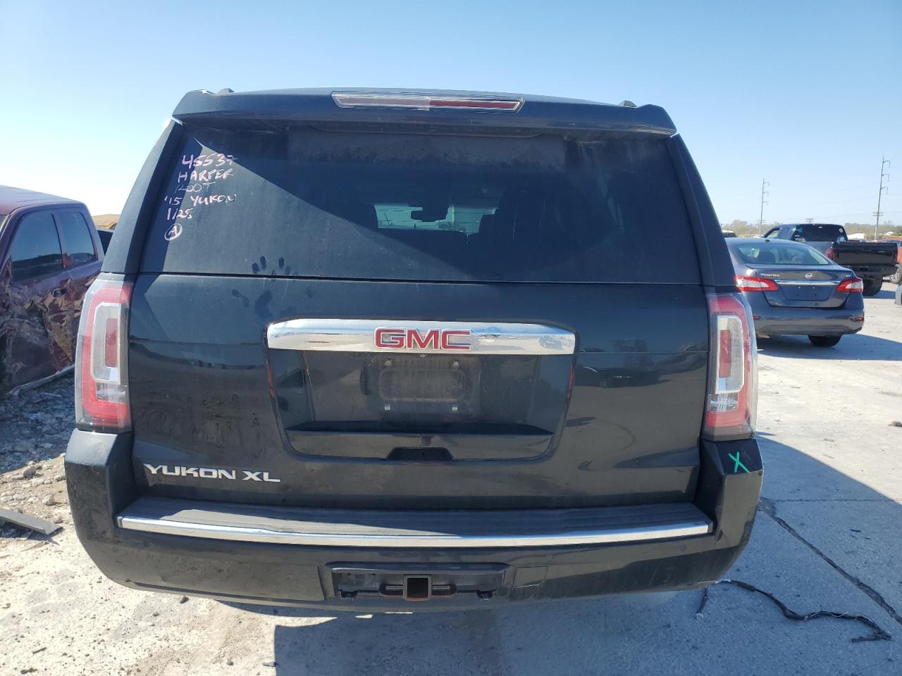 2015 GMC Yukon - Image 6