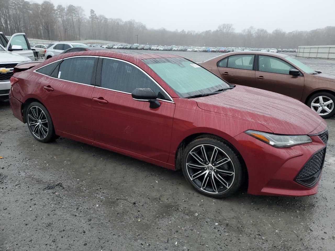 2019 Toyota Avalon - Image 4