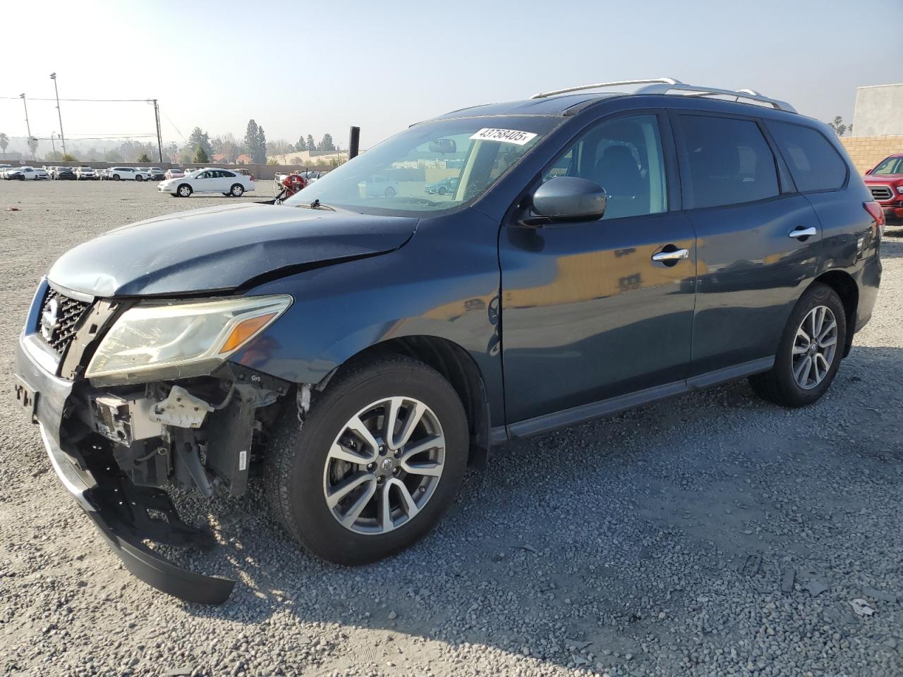 2013 Nissan Pathfinder - Image 1