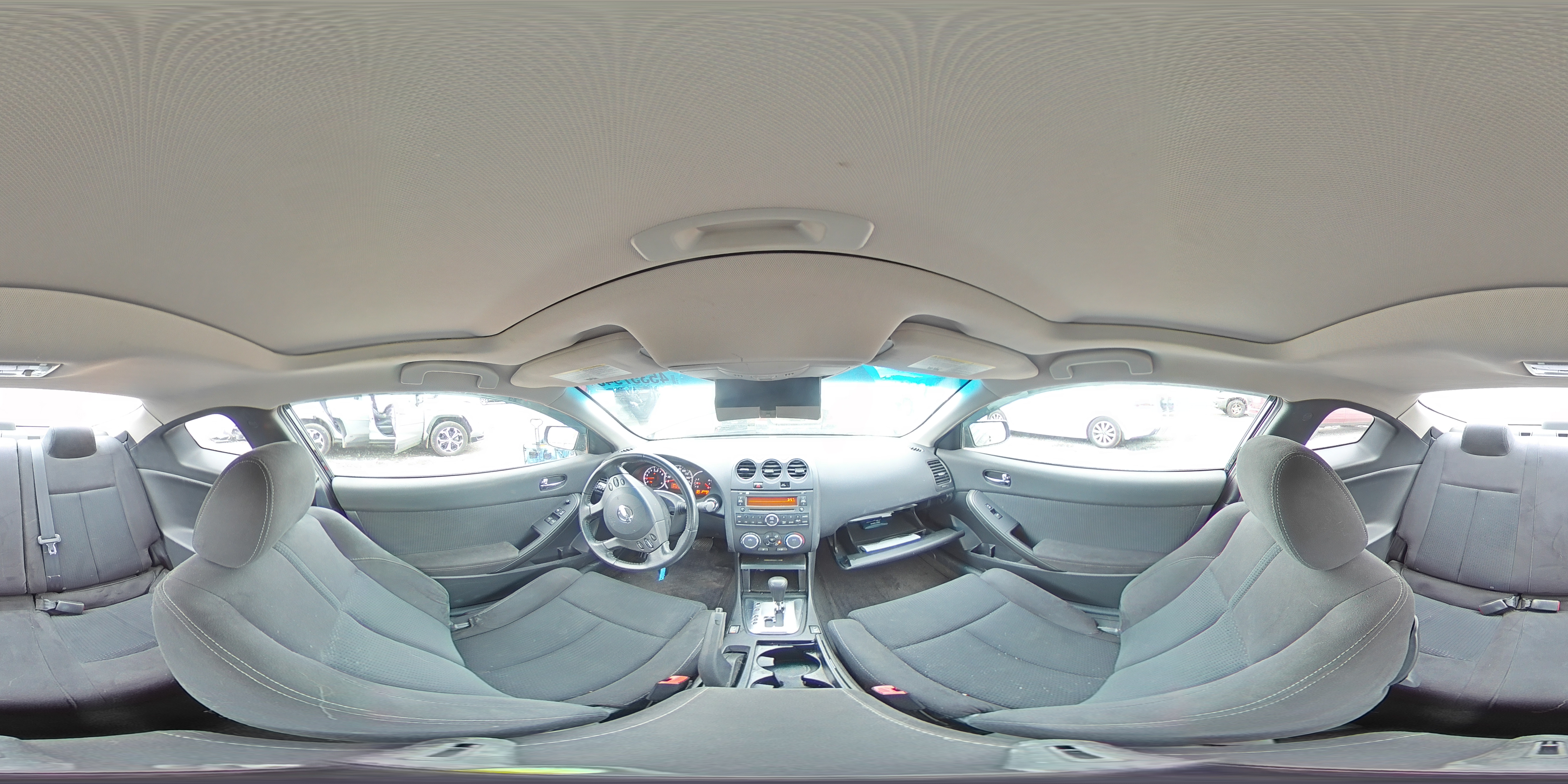 2010 Nissan Altima - Image 13