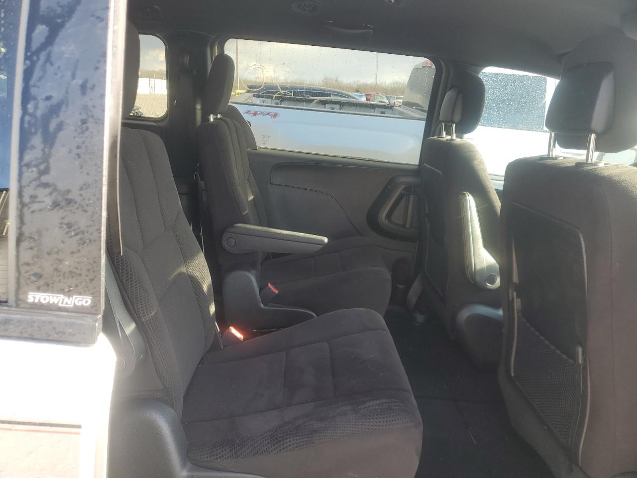 2014 Dodge Caravan - Image 11