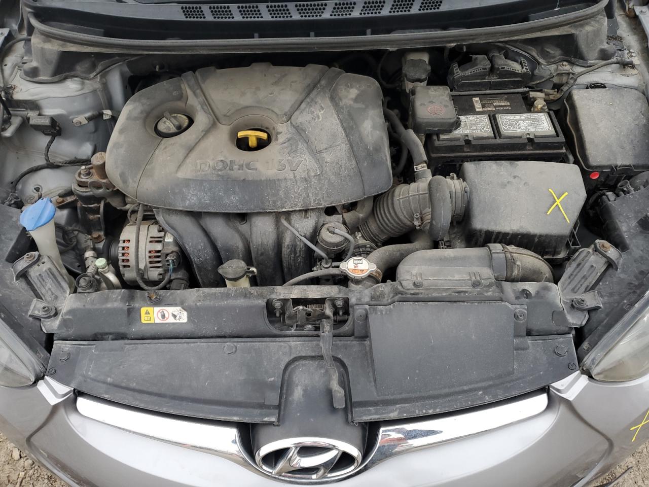 2016 Hyundai Elantra - Image 11