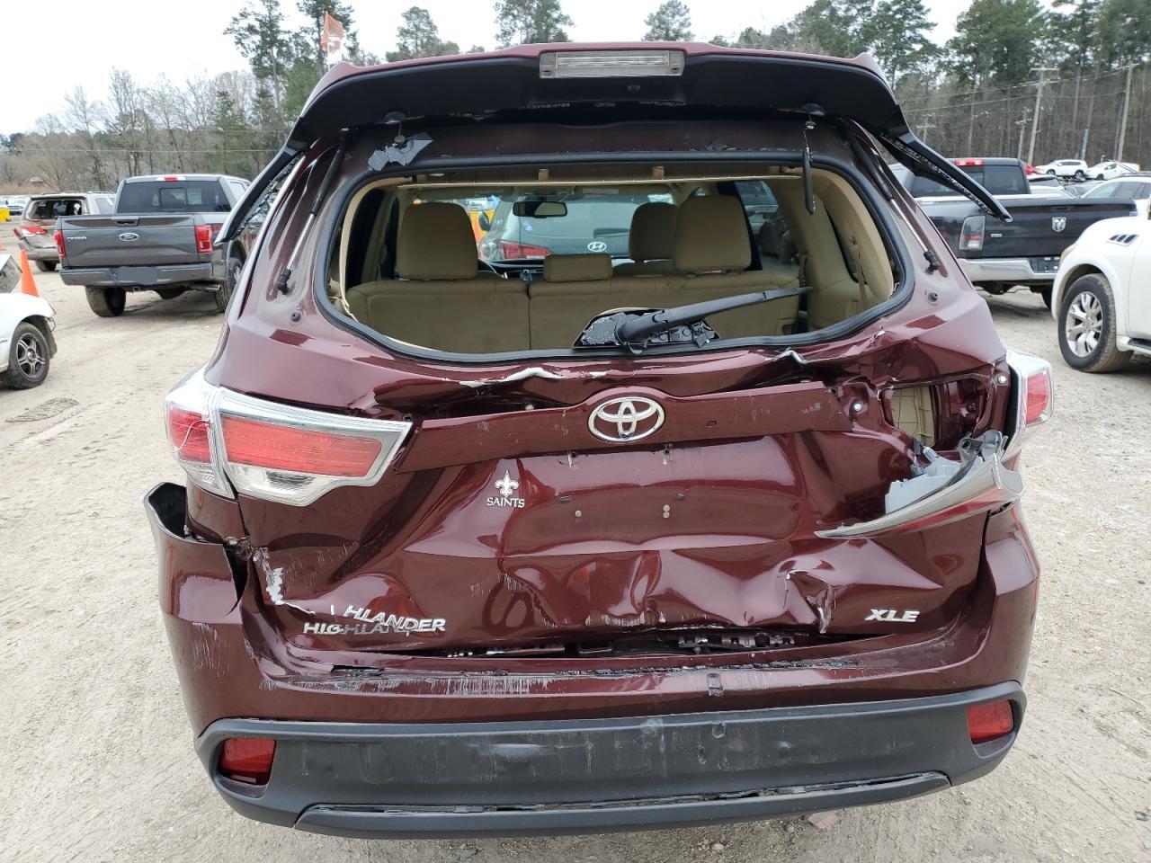 2015 Toyota Highlander - Image 6