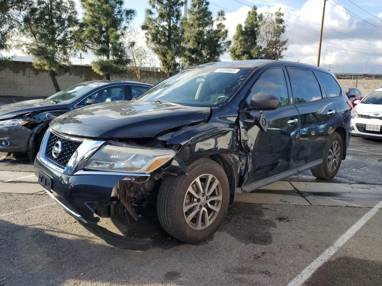 2014 Nissan Pathfinder - Image 1