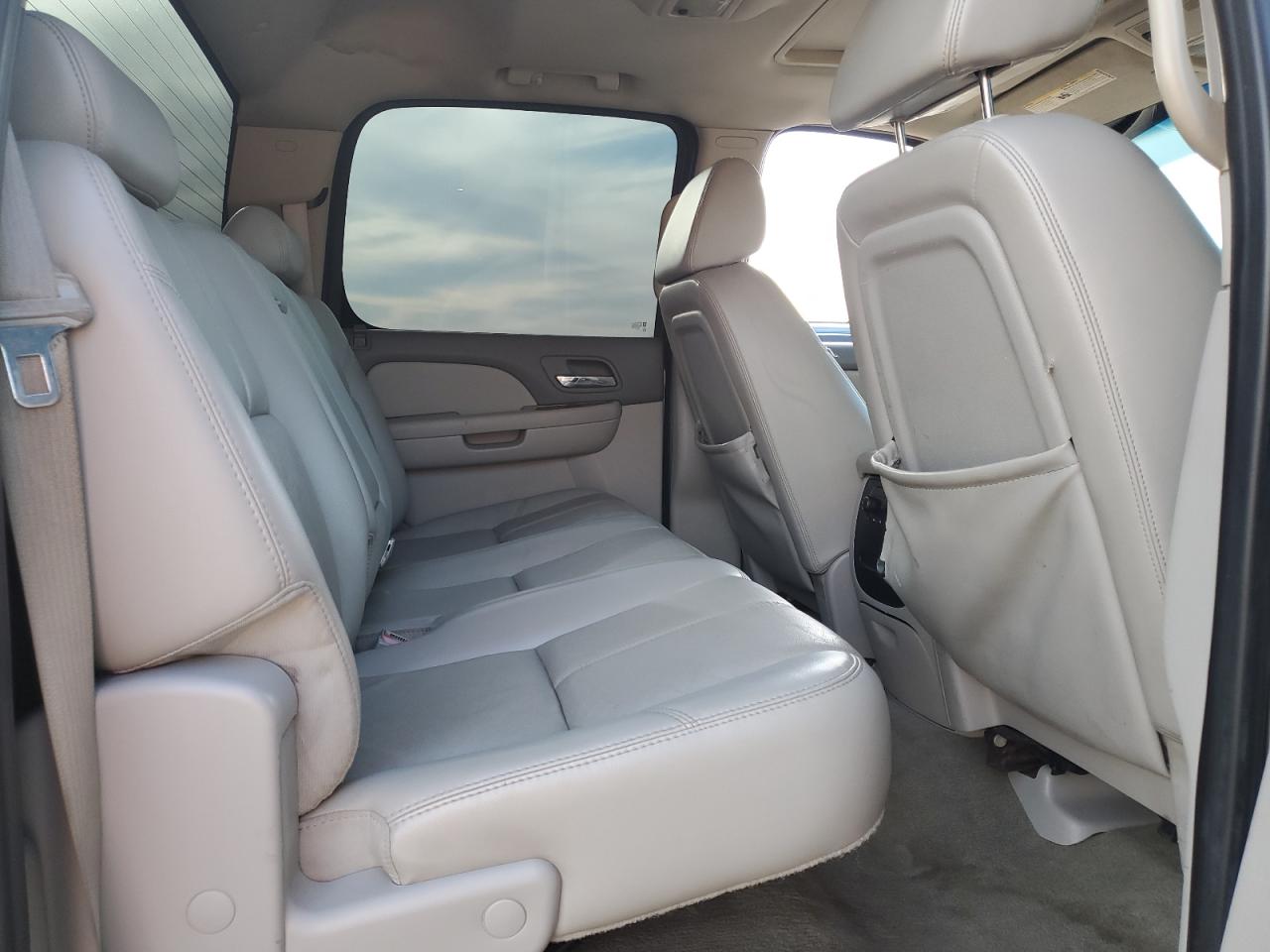 2008 GMC Sierra - Image 10