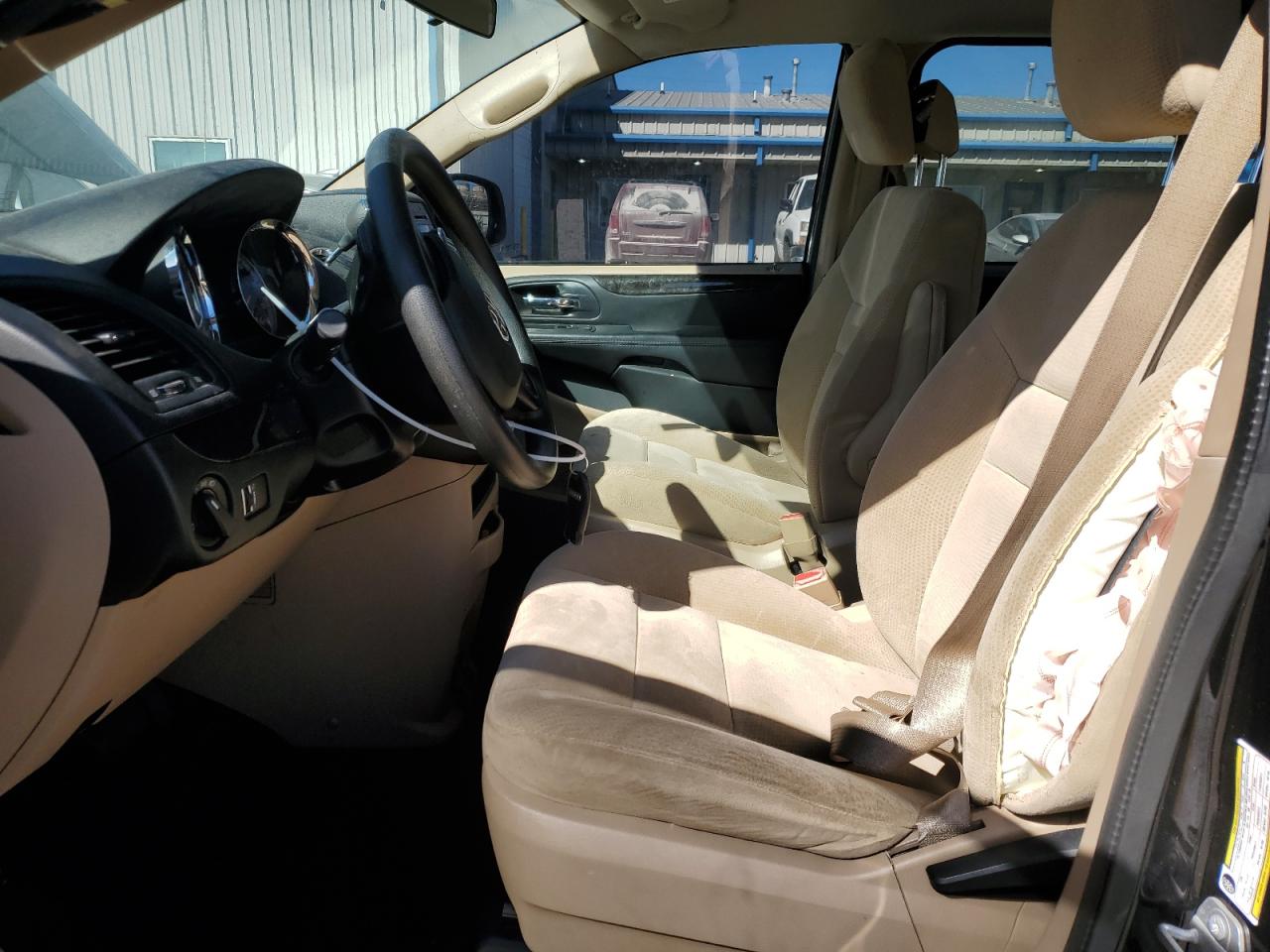 2016 Dodge Caravan - Image 7