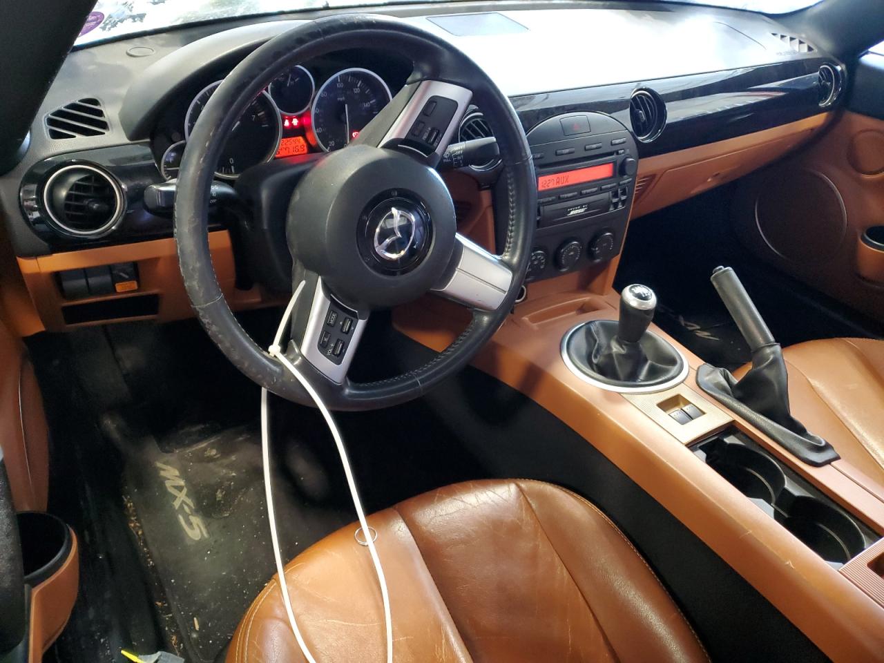 2006 Mazda MX-5 - Image 8