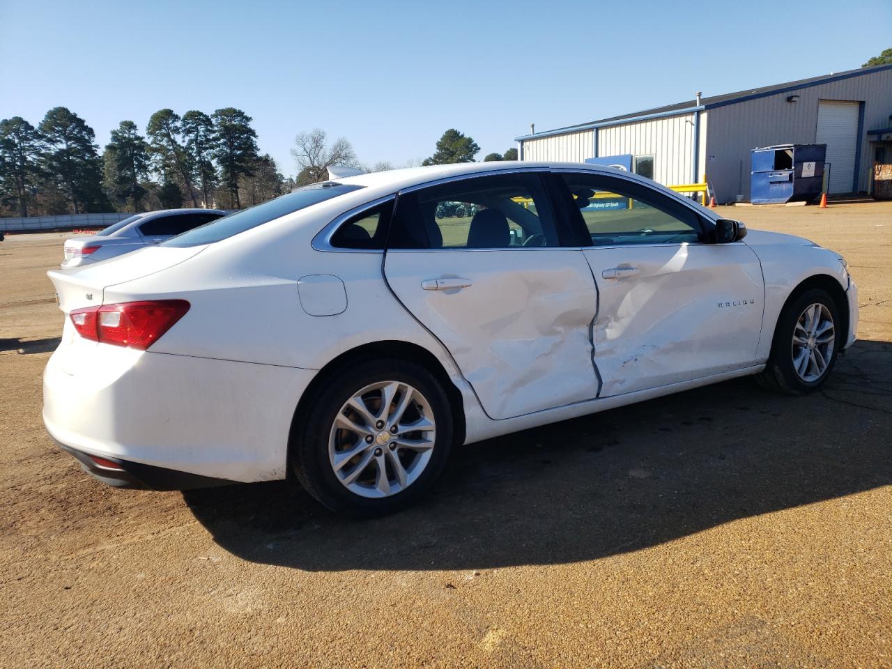 2016 Chevrolet Malibu - Image 3