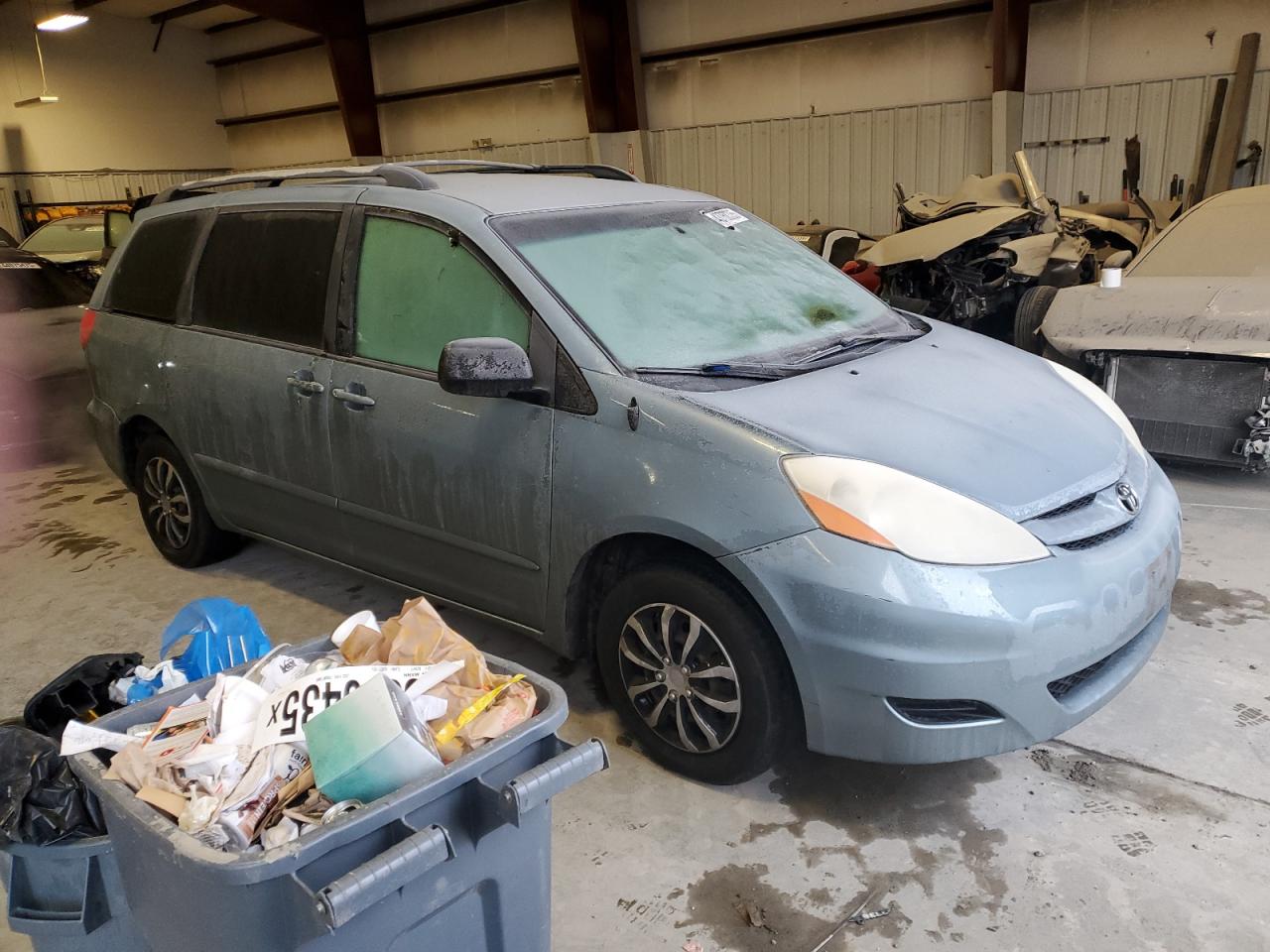 2008 Toyota Sienna - Image 4