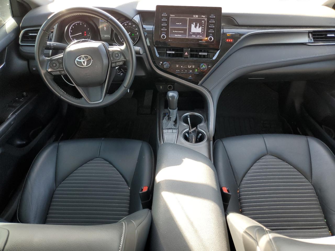 2022 Toyota Camry - Image 8
