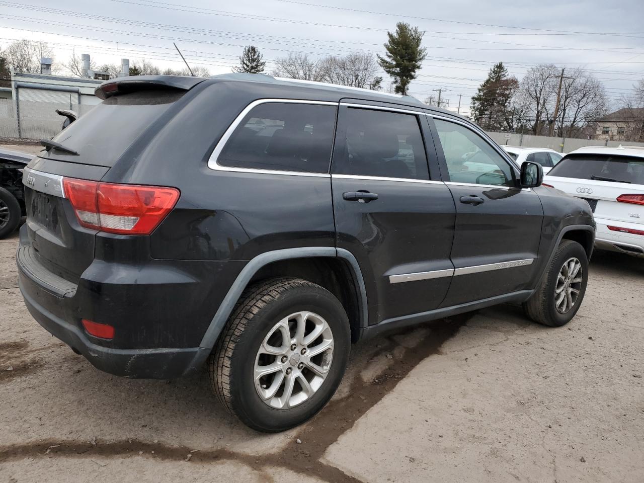 2012 Jeep Grand Cherokee - Image 3