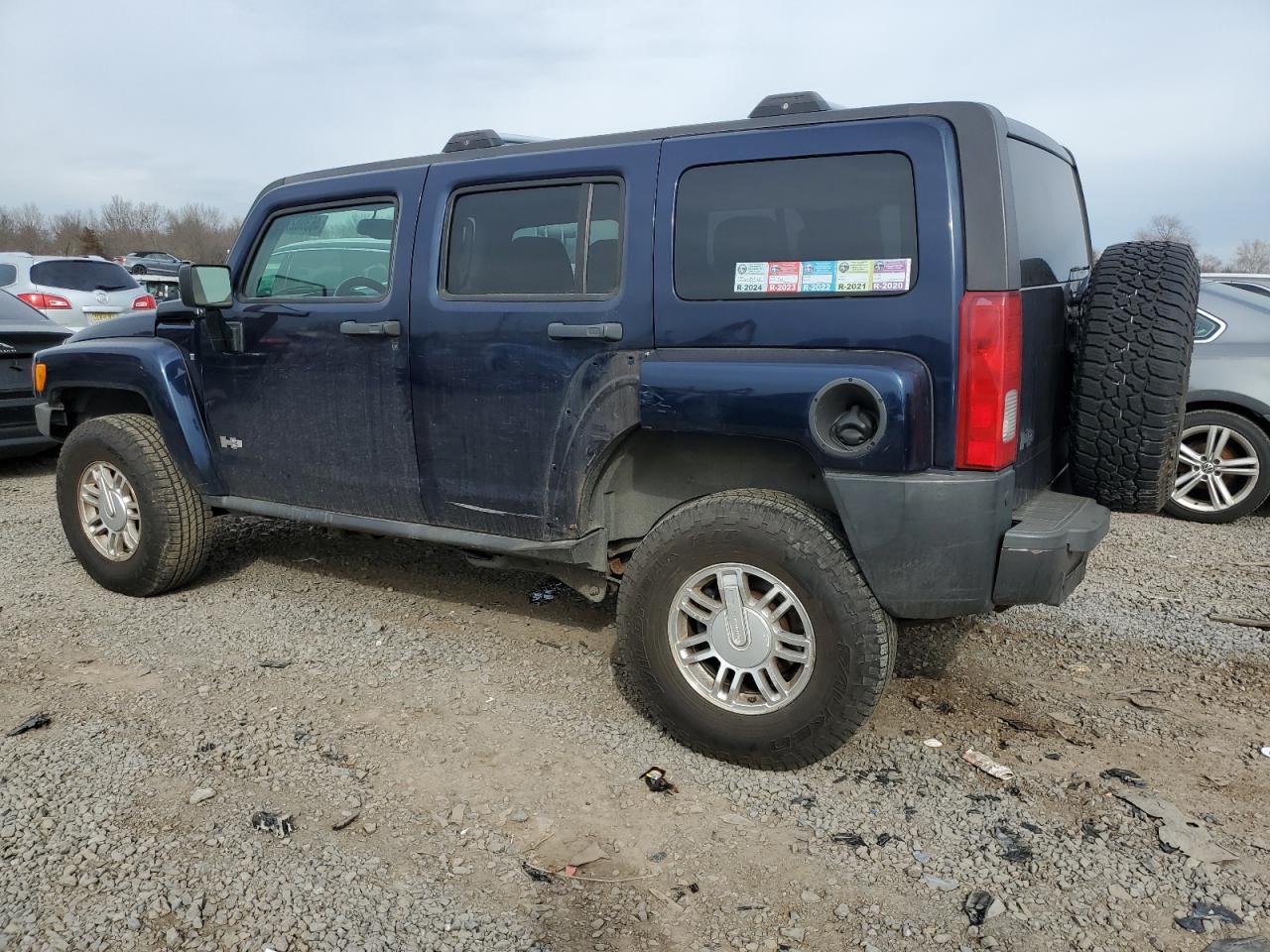 2007 Hummer H3 - Image 2