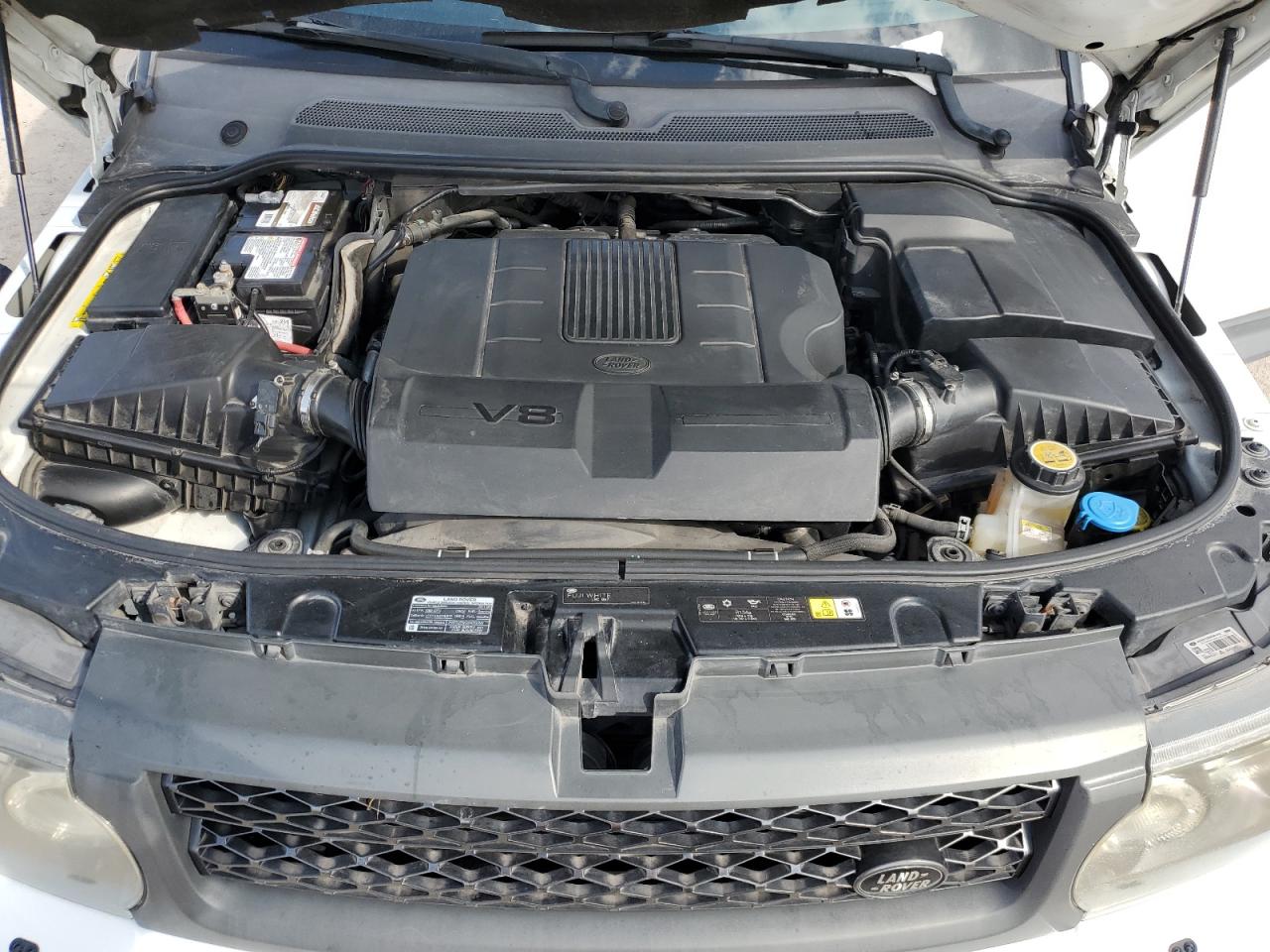 2011 Land Rover Range Rover - Image 13
