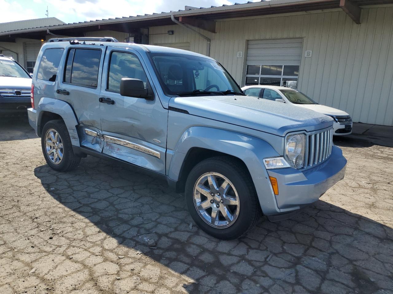 2012 Jeep Liberty (North America) - Image 4
