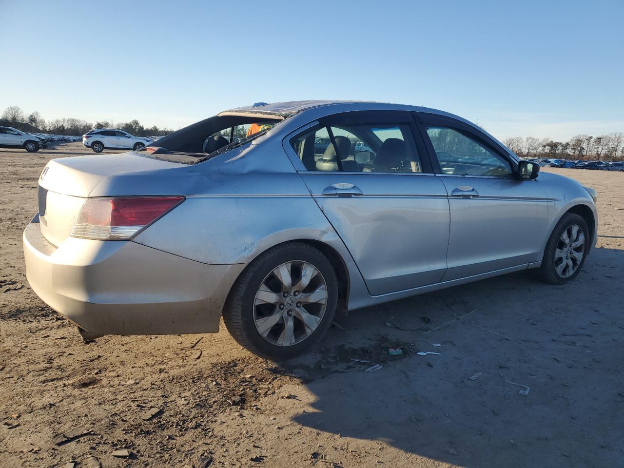 2010 Honda Accord - Image 3