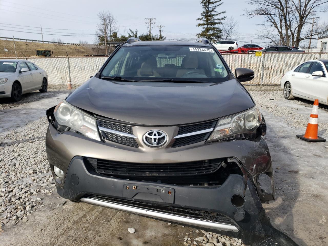 2015 Toyota RAV 4 - Image 5