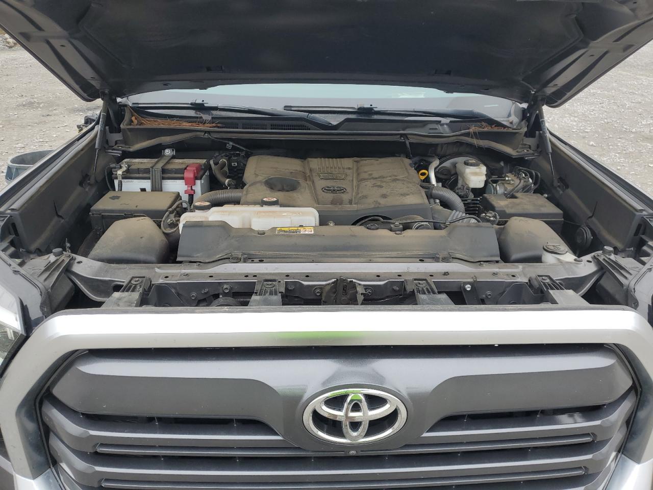 2022 Toyota Tundra - Image 13