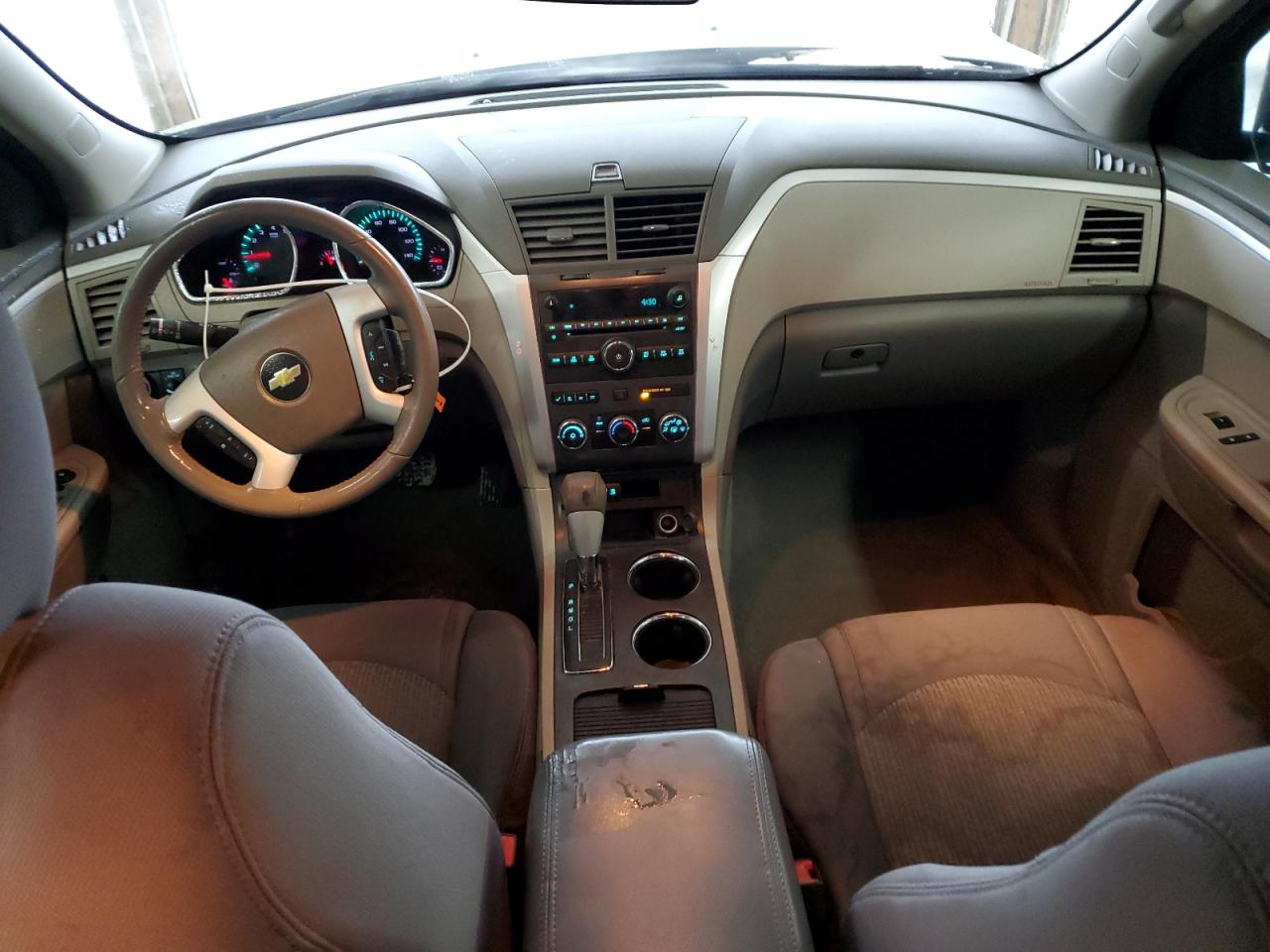 2011 Chevrolet Traverse - Image 8
