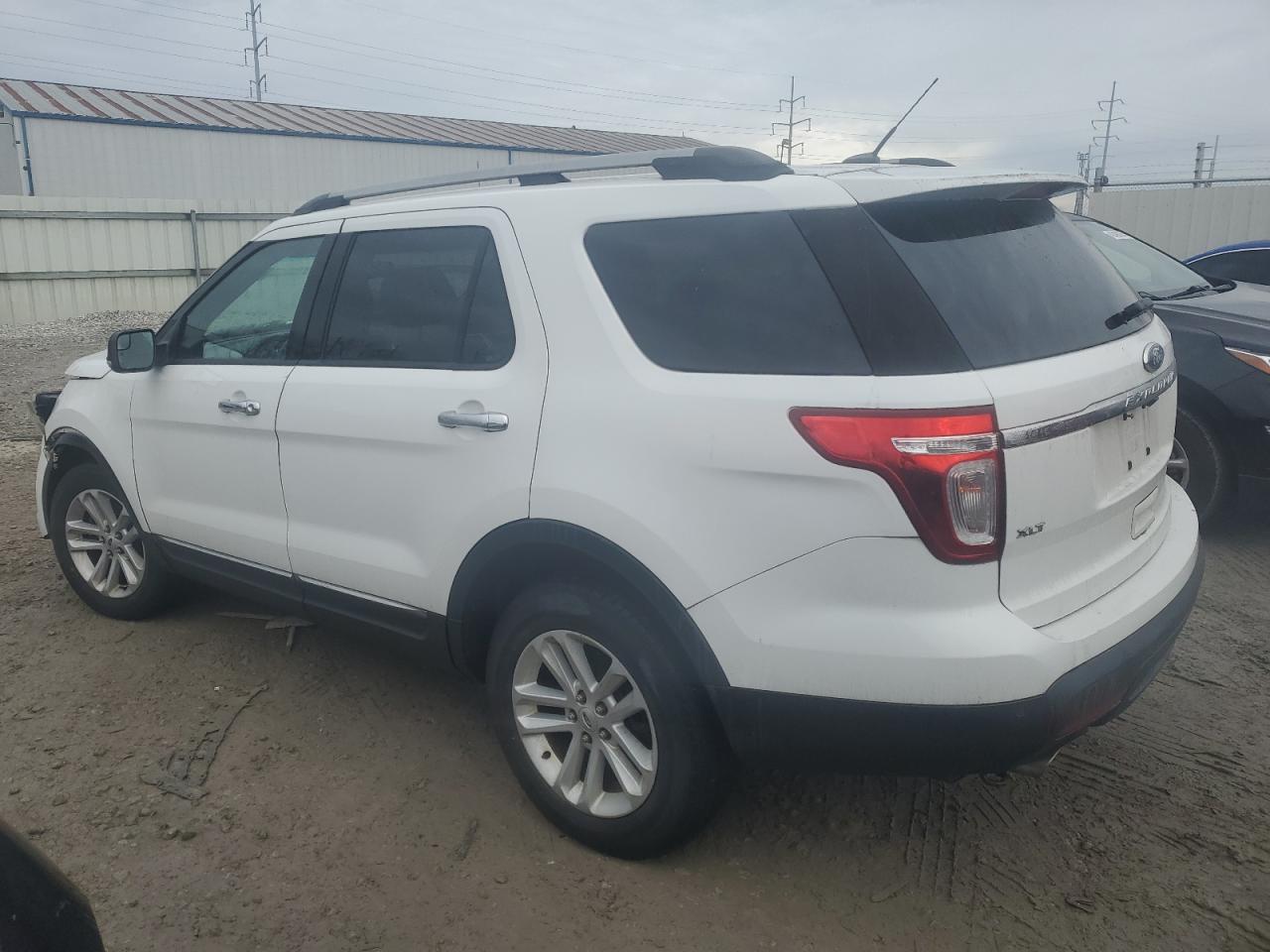 2013 Ford Explorer - Image 2