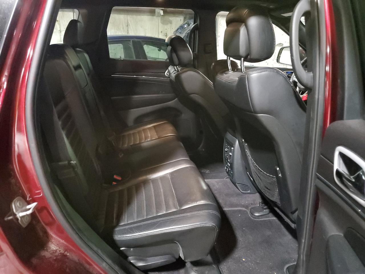 2018 Jeep Grand Cherokee - Image 11