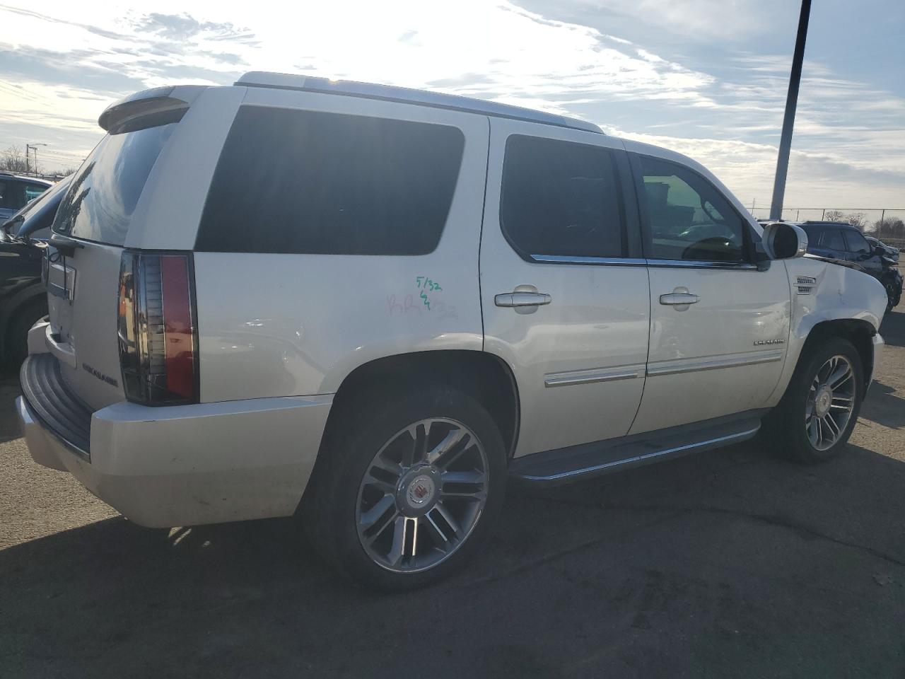2013 Cadillac Escalade - Image 3