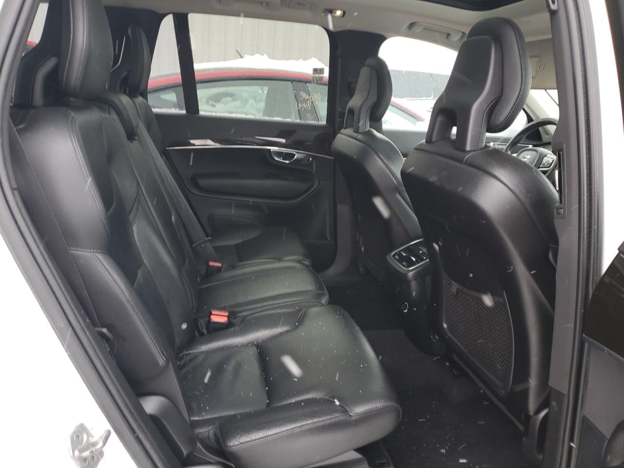 2018 Volvo XC90 - Image 11